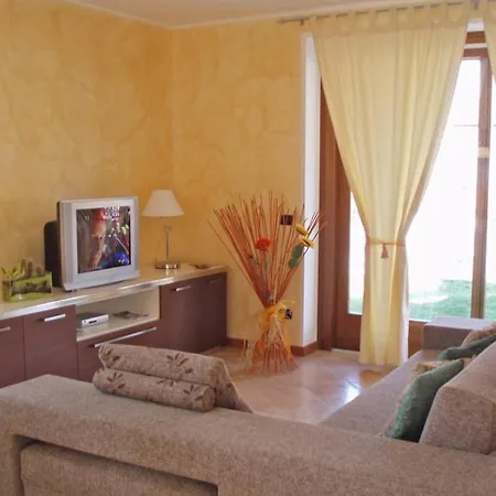 Διαμέρισμα Limoni - Elisa Land-ferienhaus Mit Pool Colico